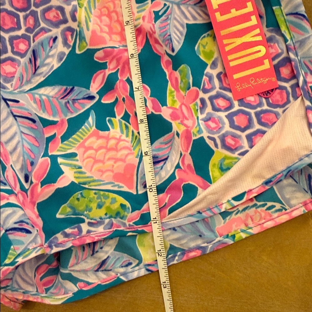 New! Lilly Pulitzer Luxletic Shorts - Picture 9 of 9